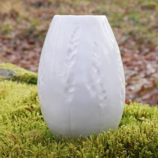 Cocoon-vase med græsaftryk 3.jpg